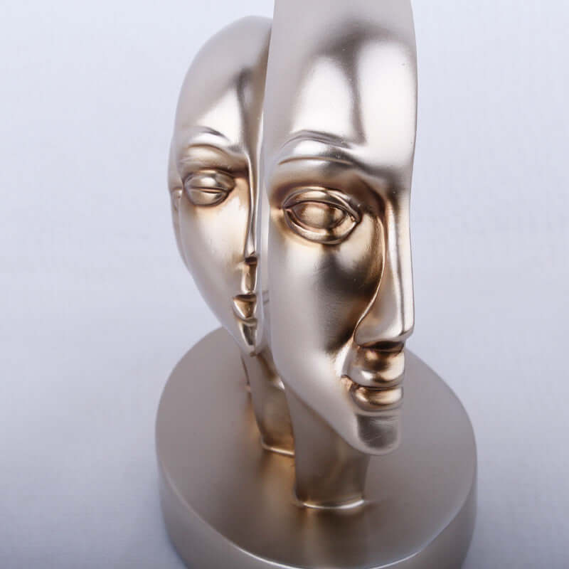 Modern Resin Statue Sculpture Artwork: A Touch of Prestige and Professionalism